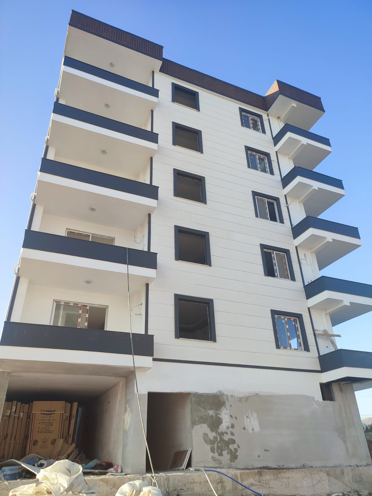 BÜYÜKECELİDE SATILIK 2+1 2.KAT SIFIR DAİRE