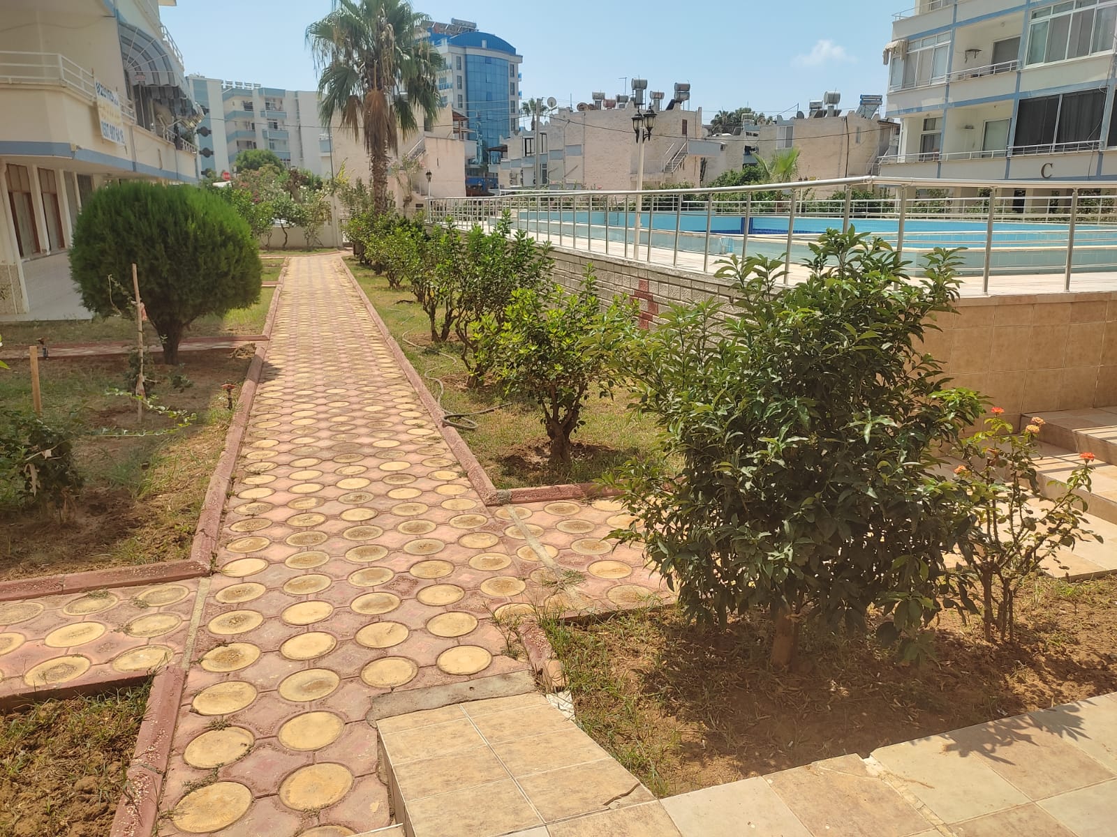 SUSANOĞLUNDA DENİZE 100MT MESAFEDE HAVUZLU SİTE İÇERİSİNDE SATILIK 2+1 YAZLIK DAİRE